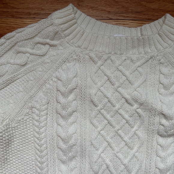 Gap Women’s Crew Cable Knit Sweater, Ivory, Small - Picture 3 of 6